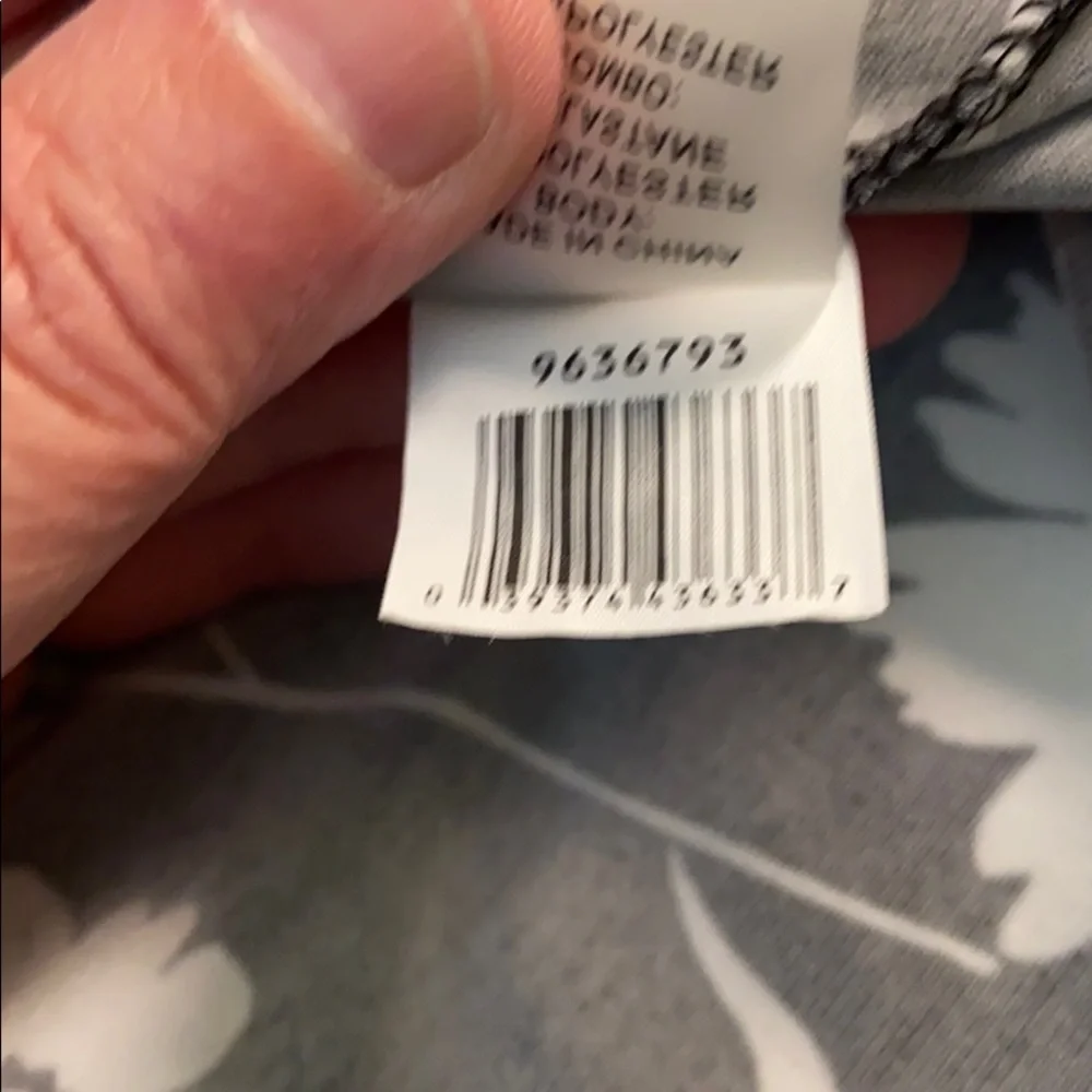 Vince Camuto Black and white flowered midi dress